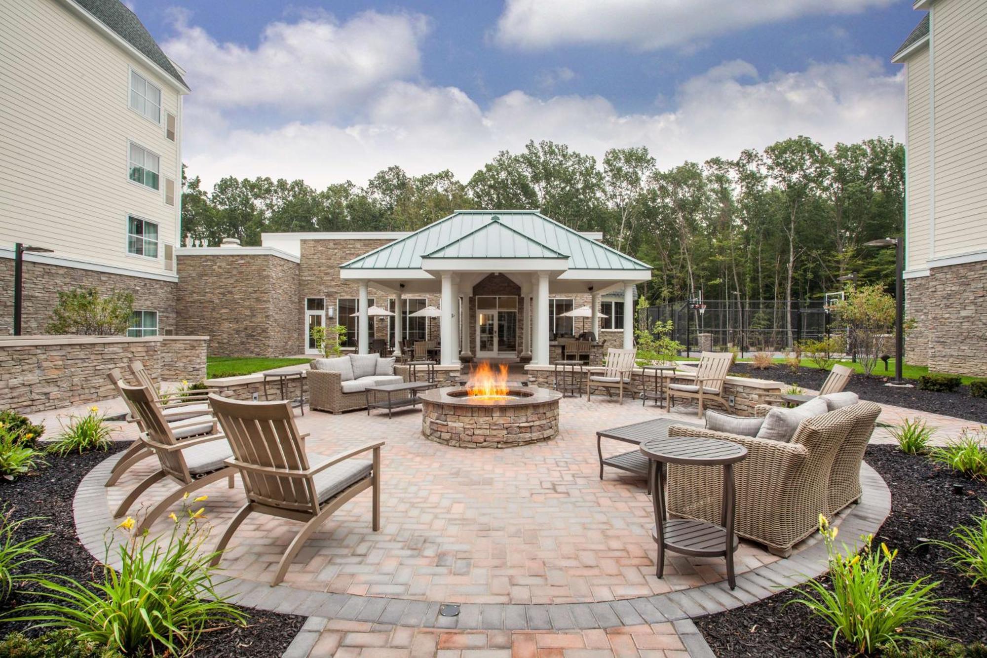 Homewood Suites By Hilton Saratoga Springs Exteriér fotografie